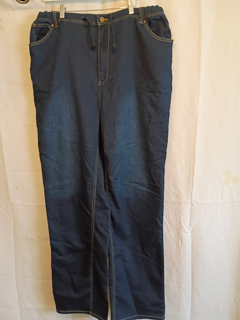 Straight Leg Women's Jeans in Dark Blue Denim Size XL Tall.